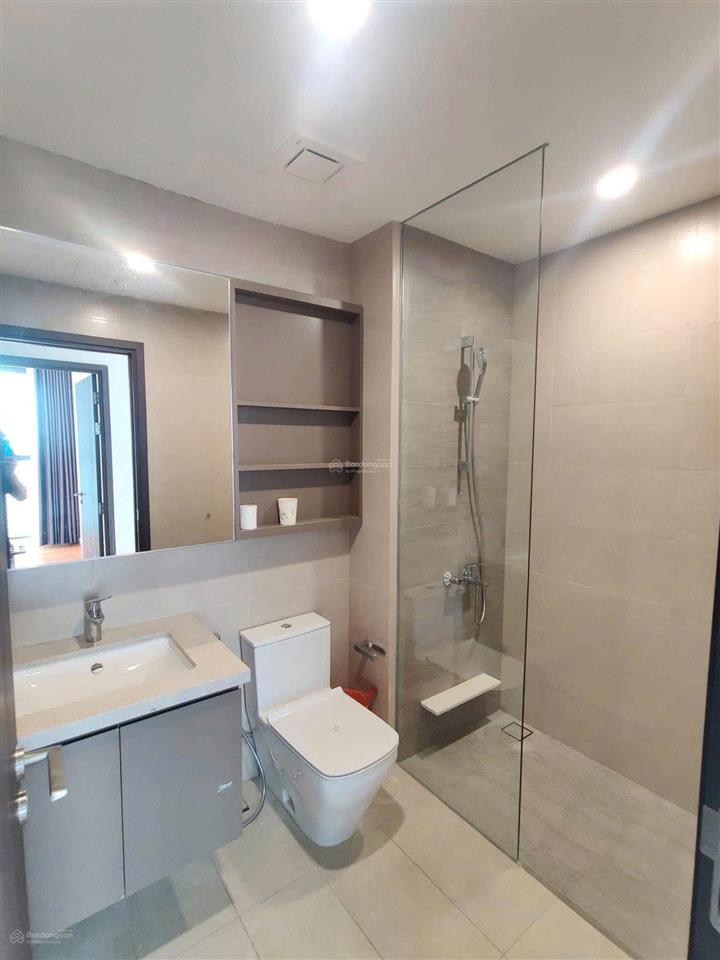 Cho thuê q2 thảo điền 3pn layout hiếm, diện tích lớn 128m², view trực diện sông, thang máy riêng.