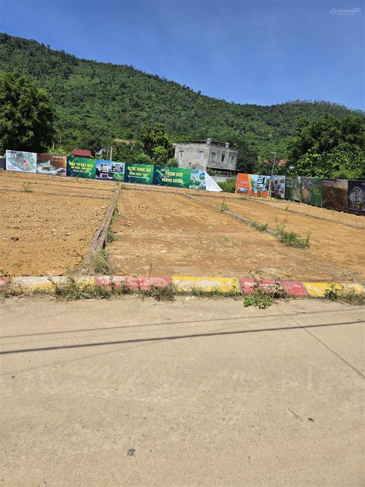 Chính chủ bán 100m2 tại hòa lạc  phú cát.