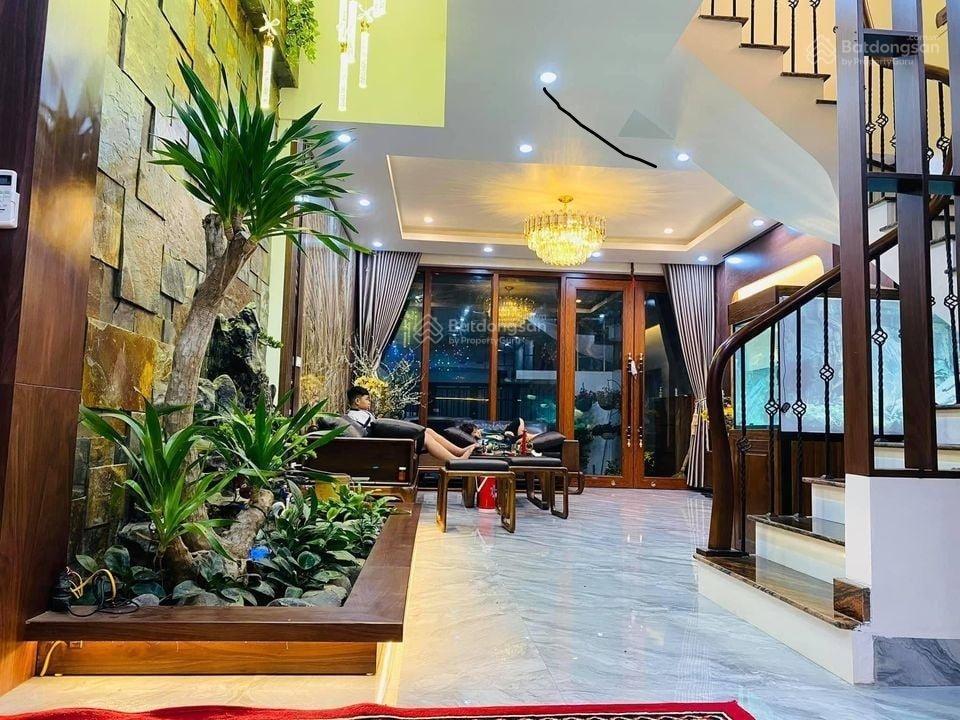 Bán nhà 6 tầng thang máy phan kế bính trung tâm ba đình, dân xây đẹp ngay mặt phố, cách phố 15m