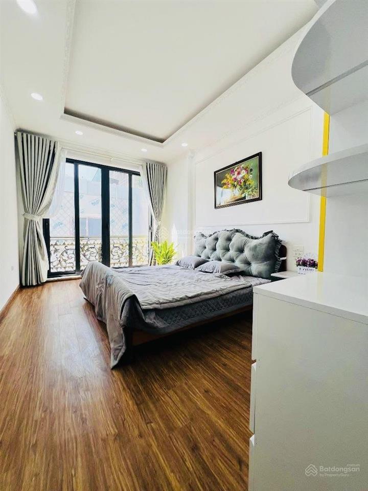 Chùa bộc đống đa 58m2 7 tầng thang máy 5m mặt tiền ngõ nông gần phố full nội thất ở ngay 17.8 tỷ