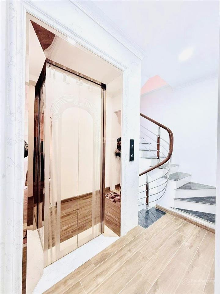 Chùa bộc đống đa 58m2 7 tầng thang máy 5m mặt tiền ngõ nông gần phố full nội thất ở ngay 17.8 tỷ