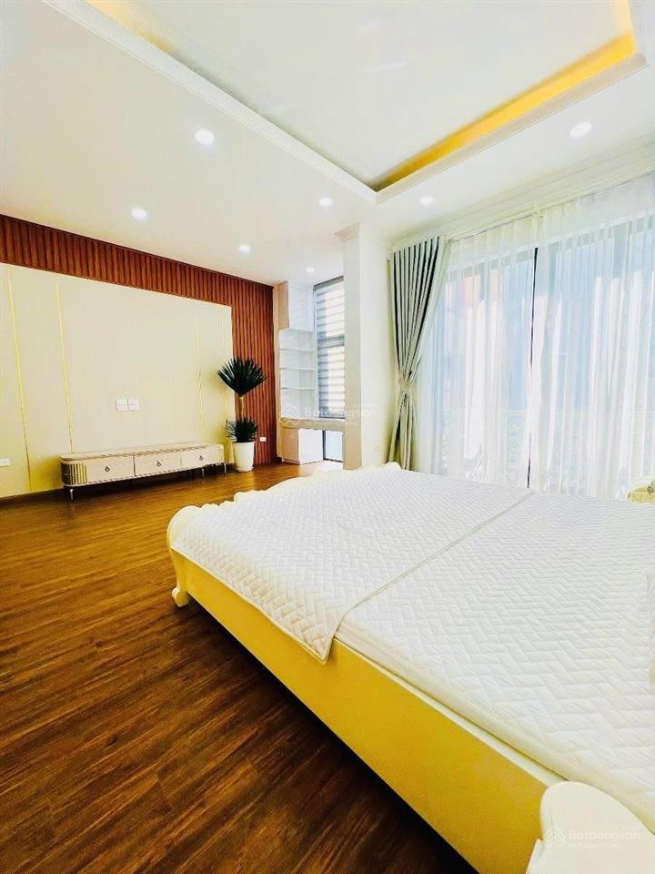 Chùa bộc đống đa 58m2 7 tầng thang máy 5m mặt tiền ngõ nông gần phố full nội thất ở ngay 17.8 tỷ