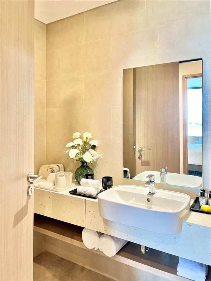 Cắt lỗ! góc 3br + view biển tầng cao  99m2 dự án sun cosmo giá tốt chỉ 7,95 tỷ.  0905 956 ***