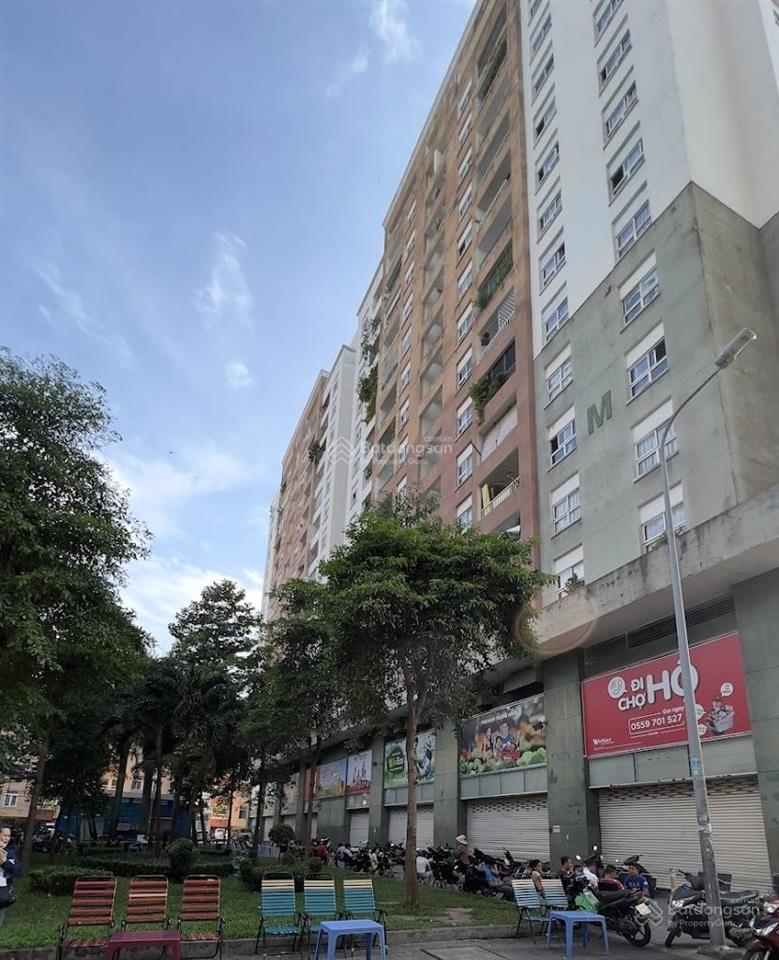 Chính chủ bán căn hộ chung cư lô m, tầng 10, có thang máy, sổ hồng