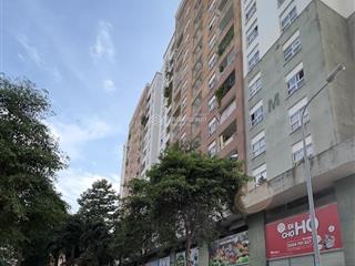 Bán căn hộ chung cư lô có thang máy thoáng mát