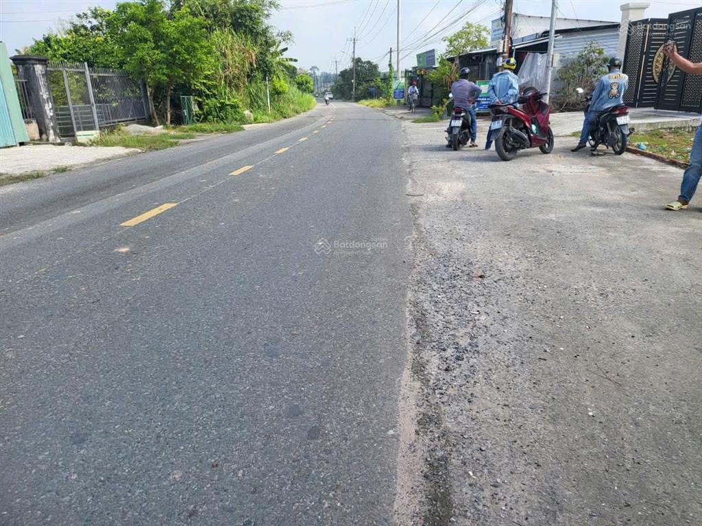 Chính chủ cần bán lô đất gấp ngay đường ba sa củ chi 100m2 giá 1 tỷ 300 còn tl
