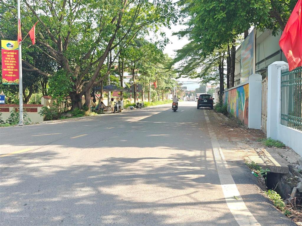 Đất mặt đường thanh sơn kim anh sóc sơn
vị trí đẹp kinh doanh tốt gần đường dự án 1.500 tỷ