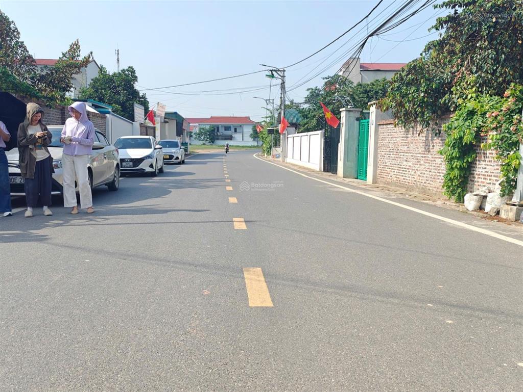 Đất mặt đường thanh sơn kim anh sóc sơn
vị trí đẹp kinh doanh tốt gần đường dự án 1.500 tỷ