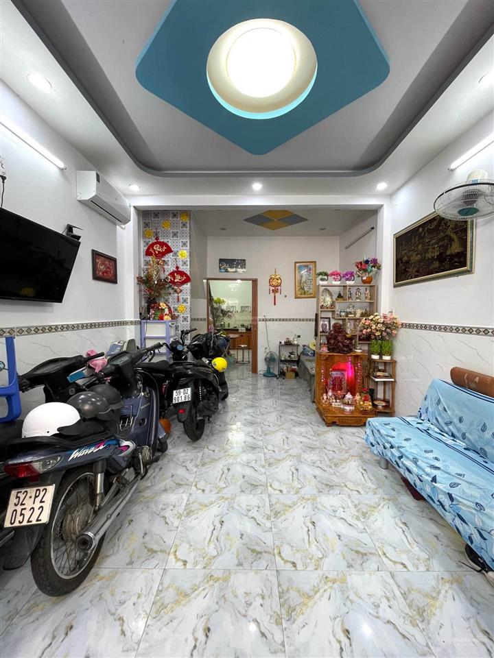 Tân phú  bán nhà 3 tầng ngay phú thọ hòa  44m2  nhỉnh 4 tỷ còn thương lượng tốt