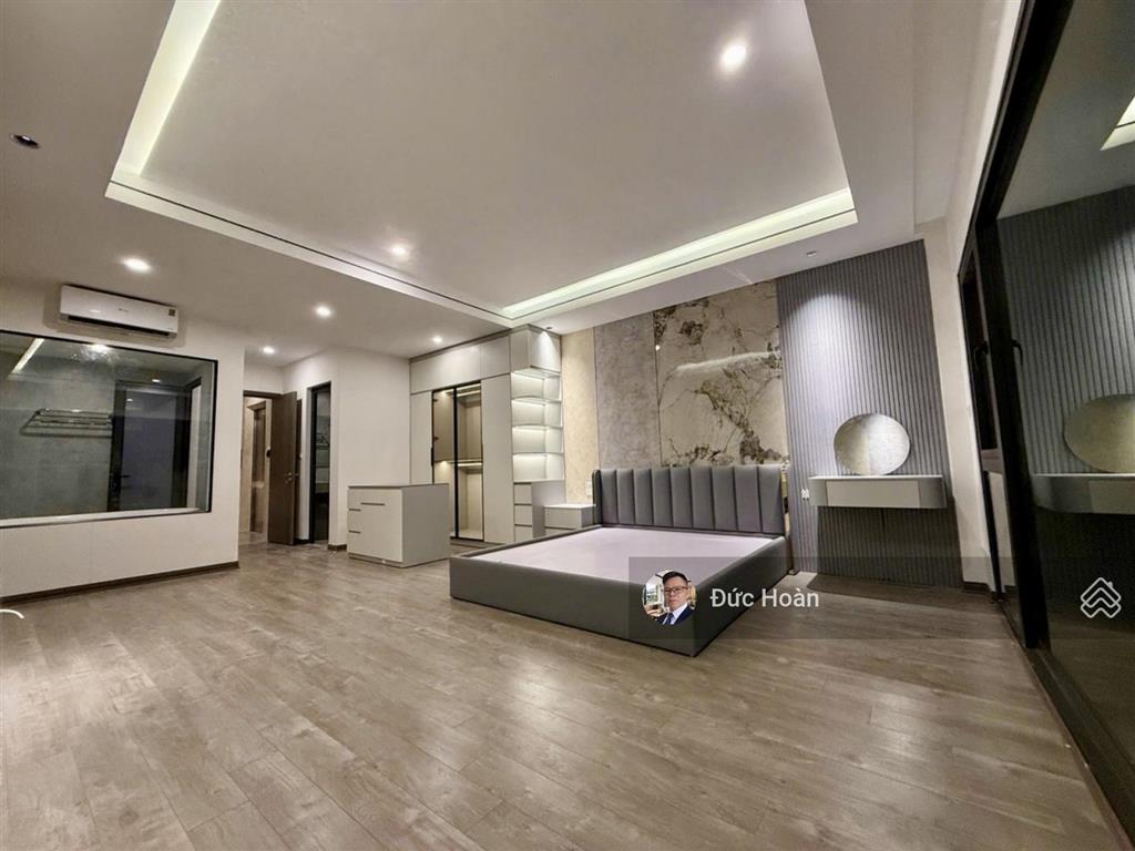 Nhà đẹp ngọc thuỵ, gần công viên, trường qt pháp  66m  nhỉnh 12 tỷ