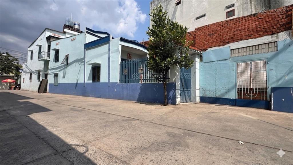 Đất bình long 55m² ngang 5m  hẻm 6m ô tô tránh  giáp tân phú  được xây 4 tầng  chỉ nhỉnh 5 tỷ