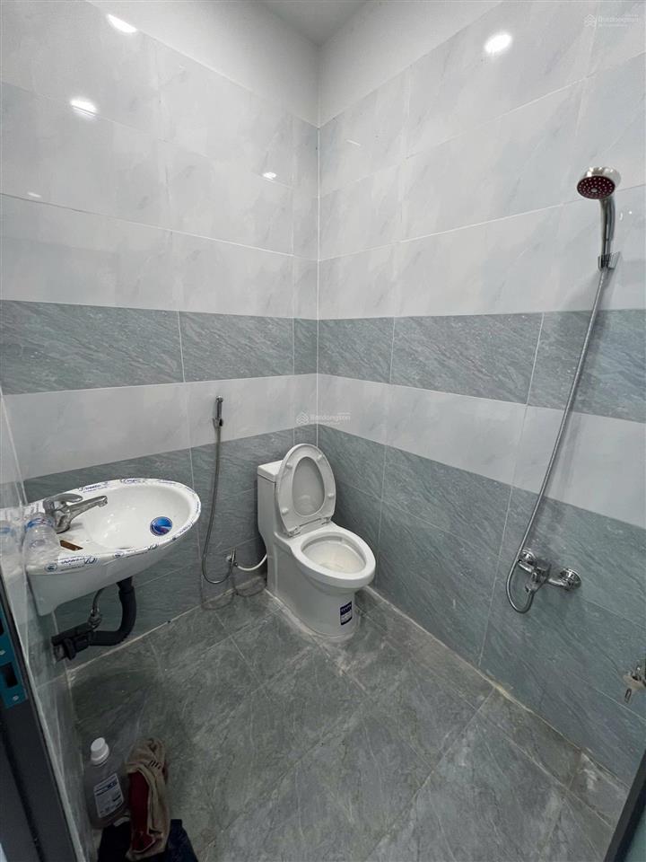 Nhà mới nở hậu 4x9m 1 trệt 1 lầu 2pn 2wc giá chỉ 4.1 tỷ giáp aeon tân phú