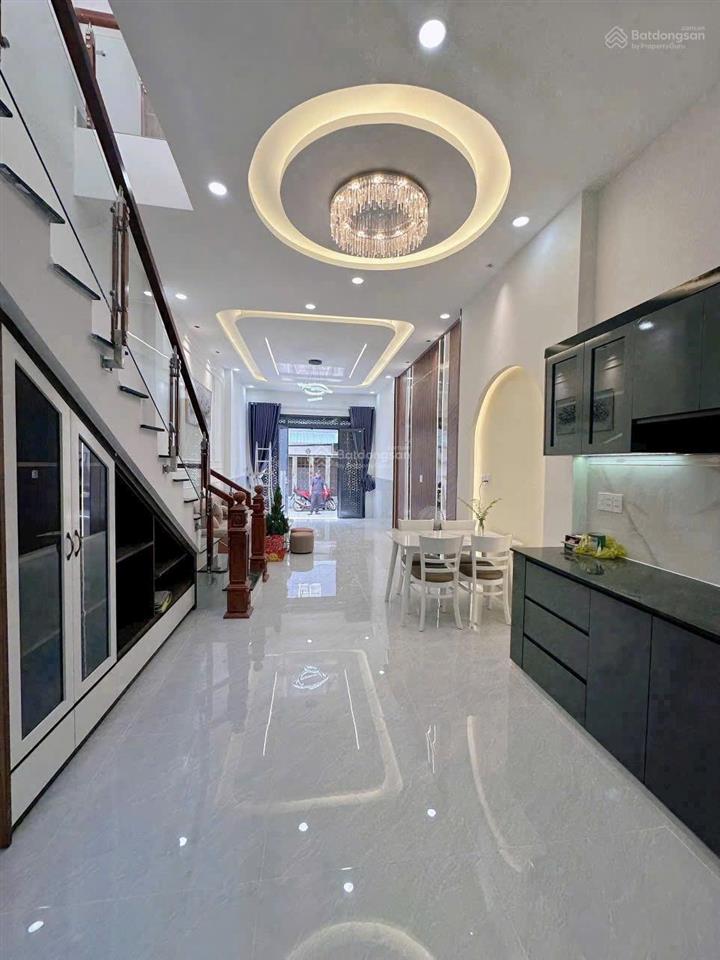 Chủ chuyển công tác bán gấp nhà 65,3m2 2 tầng 3pn hẻm xe hơi 6,2 tỷ