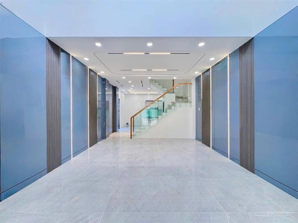 Nhà mới 5x14m hẻm 7m 3pn 4wc gara giá 6 tỷ, giáp aeon tân phú