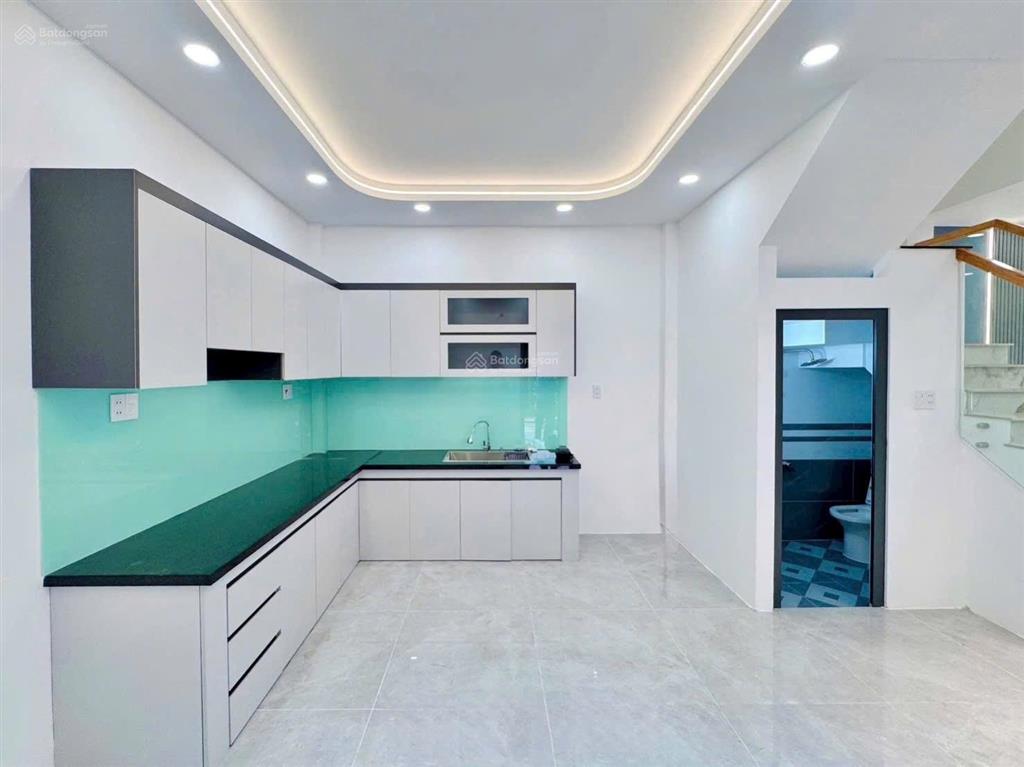 Nhà mới 5x14m hẻm 7m 3pn 4wc gara giá 6 tỷ, giáp aeon tân phú