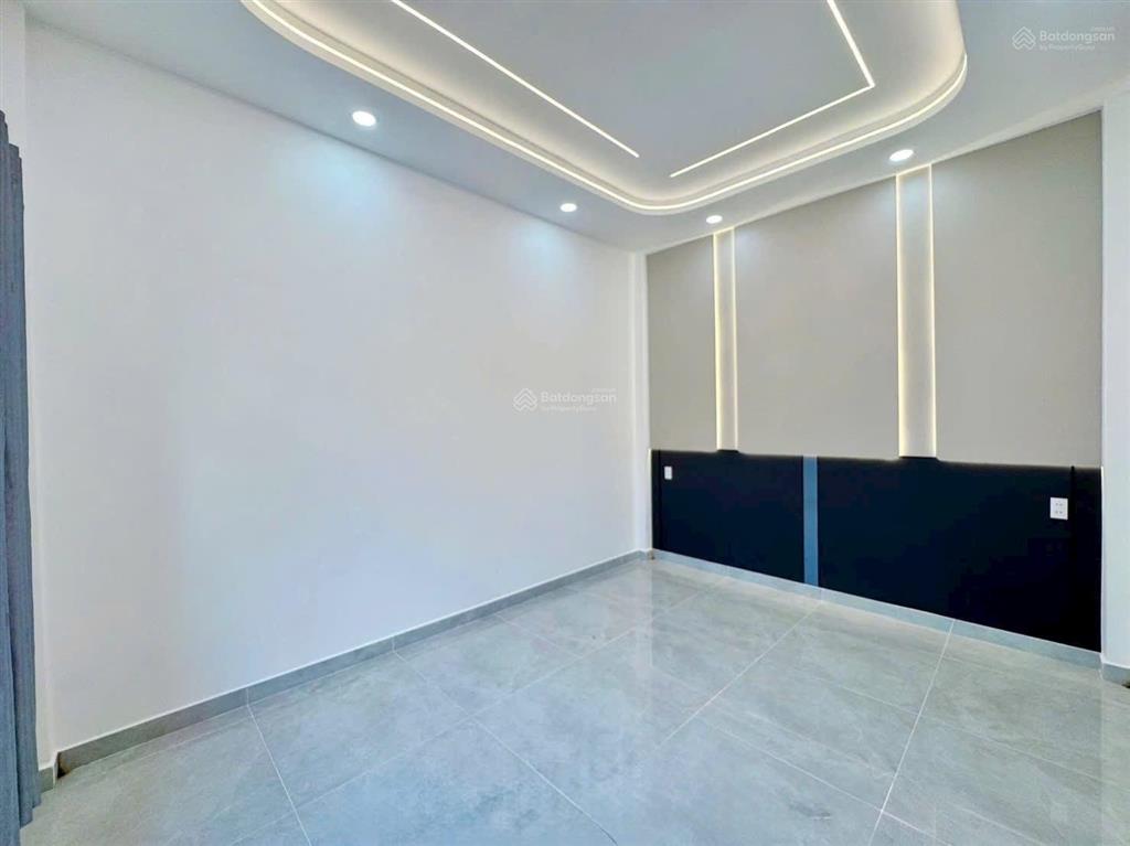 Nhà mới 5x14m hẻm 7m 3pn 4wc gara giá 6 tỷ, giáp aeon tân phú