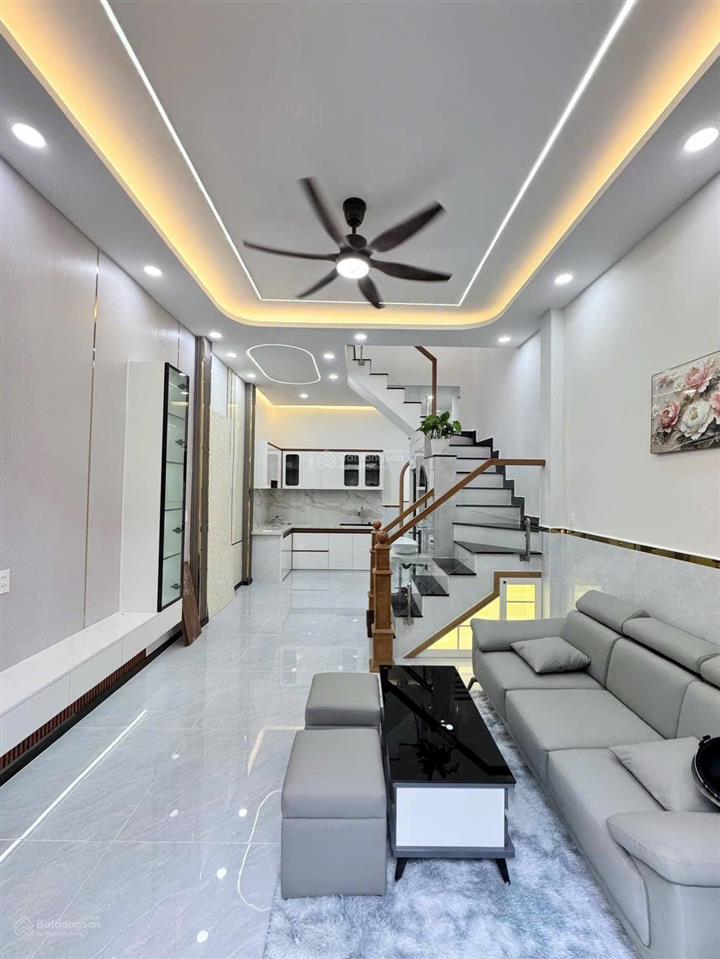 Bình tân nhà đẹp hoàn thiện, hẻm 5m thông, 4x11m, 3pn, giá 4,98 tỷ tl