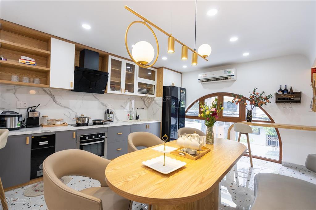 Bán nhà mặt tiền gò vấp vị trí đẹp, gần đại học cn2, đang cho thuê sẵn dòng tiền