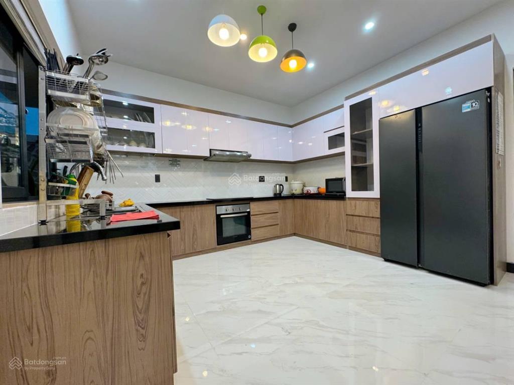 Bán biệt thự gần biển bãi sau  dt 365m2  khu ngọc tước 1  đường võ thị sáu  vũng tàu  giá 39tỷ