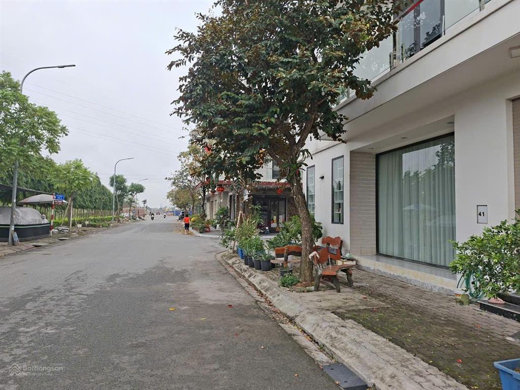 Bán nhà 50m2 xây thô 4 tầng hoàn thiện mặt ngoài lô 29 kđt mới him lam hùng vương, giá 4,1 tỷ