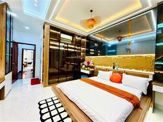 Bán nhà hẻm võ thị sáu ngay công viên lê văn tám phường tân định quận 1, dt 6.5x18m, giá 28 tỷ