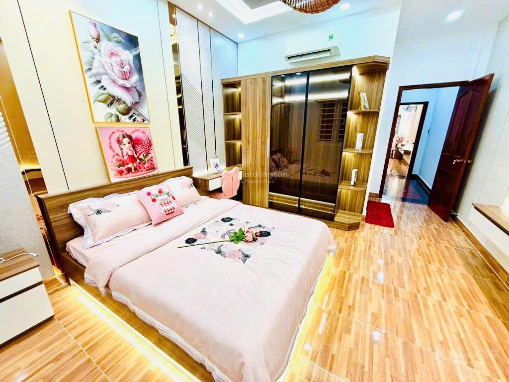 Bán nhà hẻm võ thị sáu ngay công viên lê văn tám phường tân định quận 1, dt 6.5x18m, giá 28 tỷ