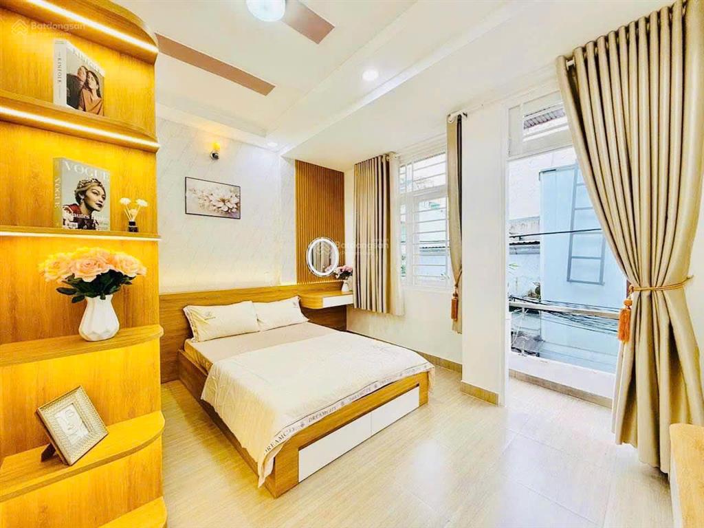 Bán nhà mặt tiền kinh doanh đường trần quốc toản quận 3 ngay chợ tân định, dt 3.2x12m, giá 13.4 tỷ