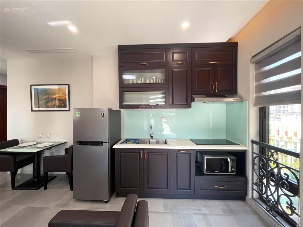 Phòng đẹp vcl ngay tây hồ  1n1k mới tinh full nội thất, bancol, giặt riêng, oto đỗ cửa ngay tây hồ