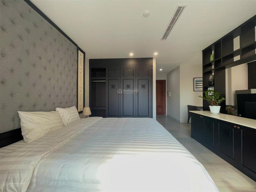 Phòng đẹp vcl ngay tây hồ  1n1k mới tinh full nội thất, bancol, giặt riêng, oto đỗ cửa ngay tây hồ