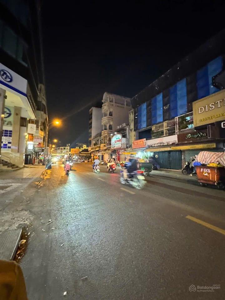 Ngang 20m 3 tầng 1000m2 72 nguyễn hữu cầu ngay chợ trường học