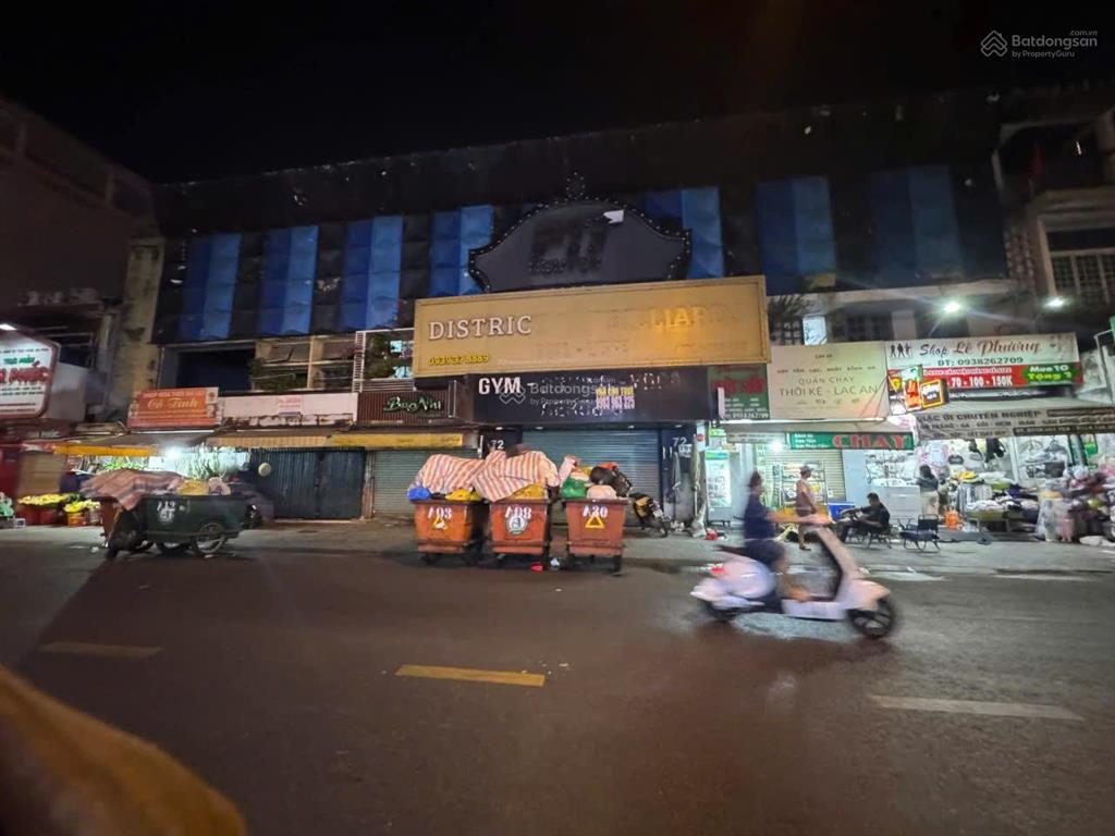 Ngang 20m 3 tầng 1000m2 72 nguyễn hữu cầu ngay chợ trường học