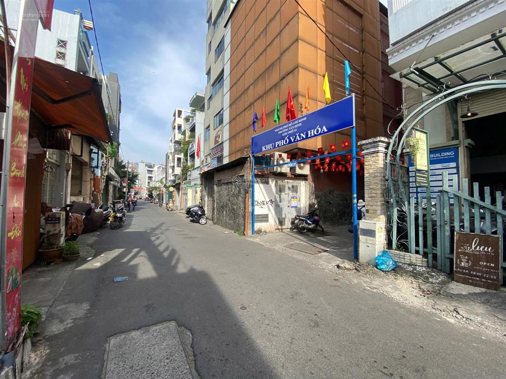 2mt 39 đinh công tráng ngang 8x18 8 tầng 1000m2 thang máy