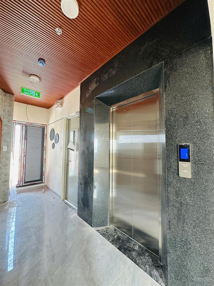 Cho thuê tòa nhà nguyên căn vị trí đắc địa mặt tiền đường ung văn khiêm, phường 25, quận bình thạnh
