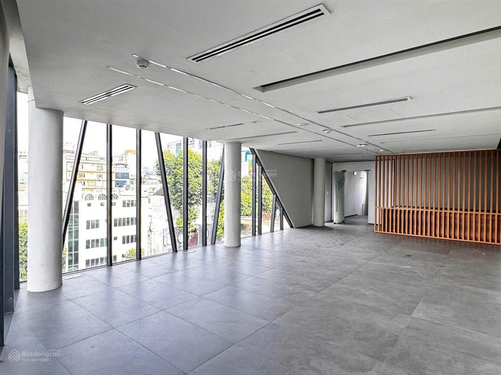 Cho thuê nhà góc 2 mt trần hưng đạo  châu văn liêm quận 5