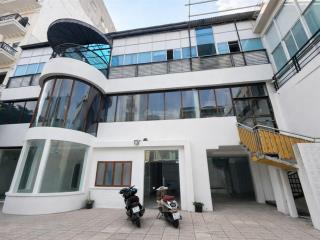 Cho thuê nhà mặt tiền mới 4 trần quang diệu quận 3