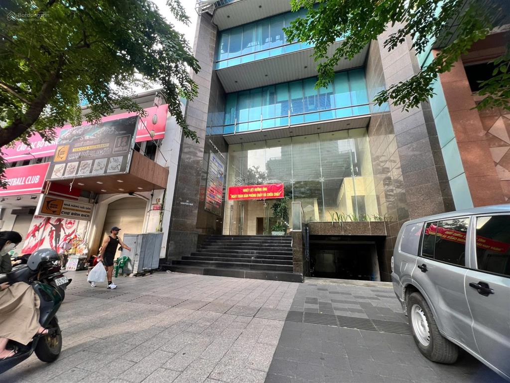 Vinatex building 10 nguyễn huệ sàn/nguyên căn 100m2  4000m2 hầm 18 lầu
