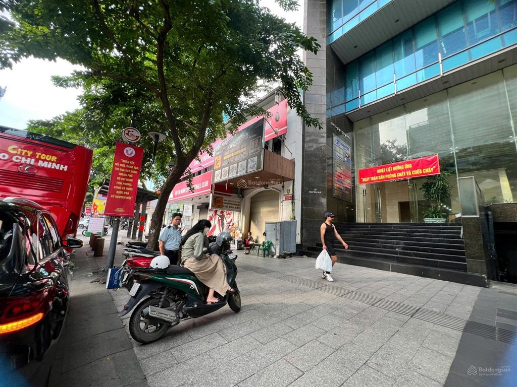 Vinatex building 10 nguyễn huệ sàn/nguyên căn 100m2  4000m2 hầm 18 lầu