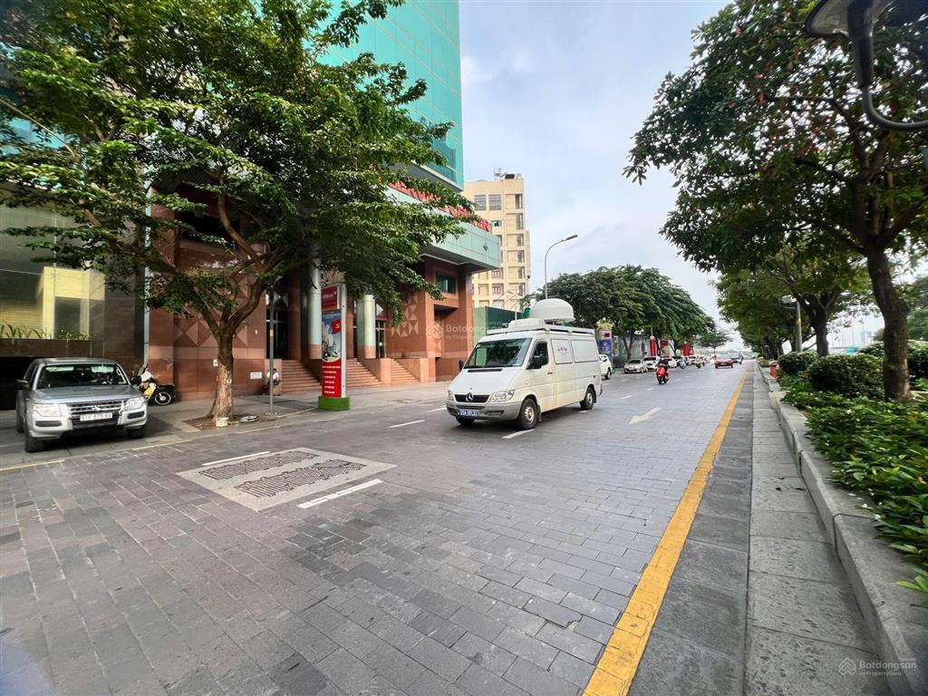 Vinatex building 10 nguyễn huệ sàn/nguyên căn 100m2  4000m2 hầm 18 lầu