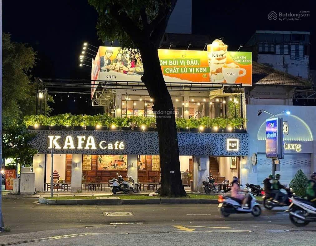 Cho thuê mặt tiền 15x20m ngã 4 nguyễn thị minh khai  pasteur quận 3  phù hợp f&b, showroom