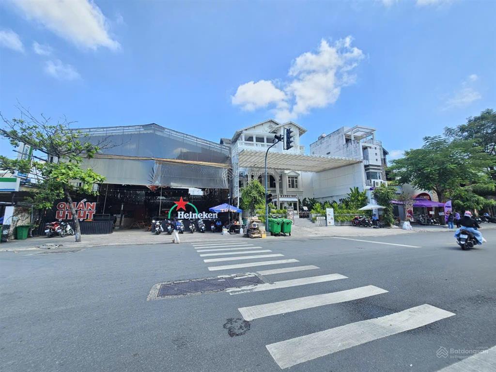 Mt ngang 20m/600m2 nguyễn văn trỗi ngay góc ngã tư