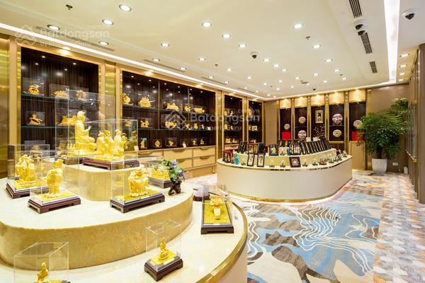 Cho thuê nhà góc 2mt 231 đường 3/2  lê hồng phong quận 10