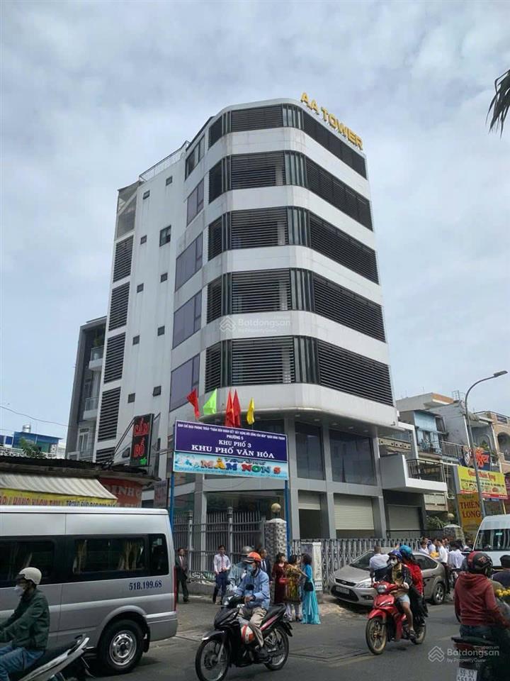 Tòa góc ngang 10m/1000m2, hầm 7 lầu thang máy, giá 120 triệu/tháng