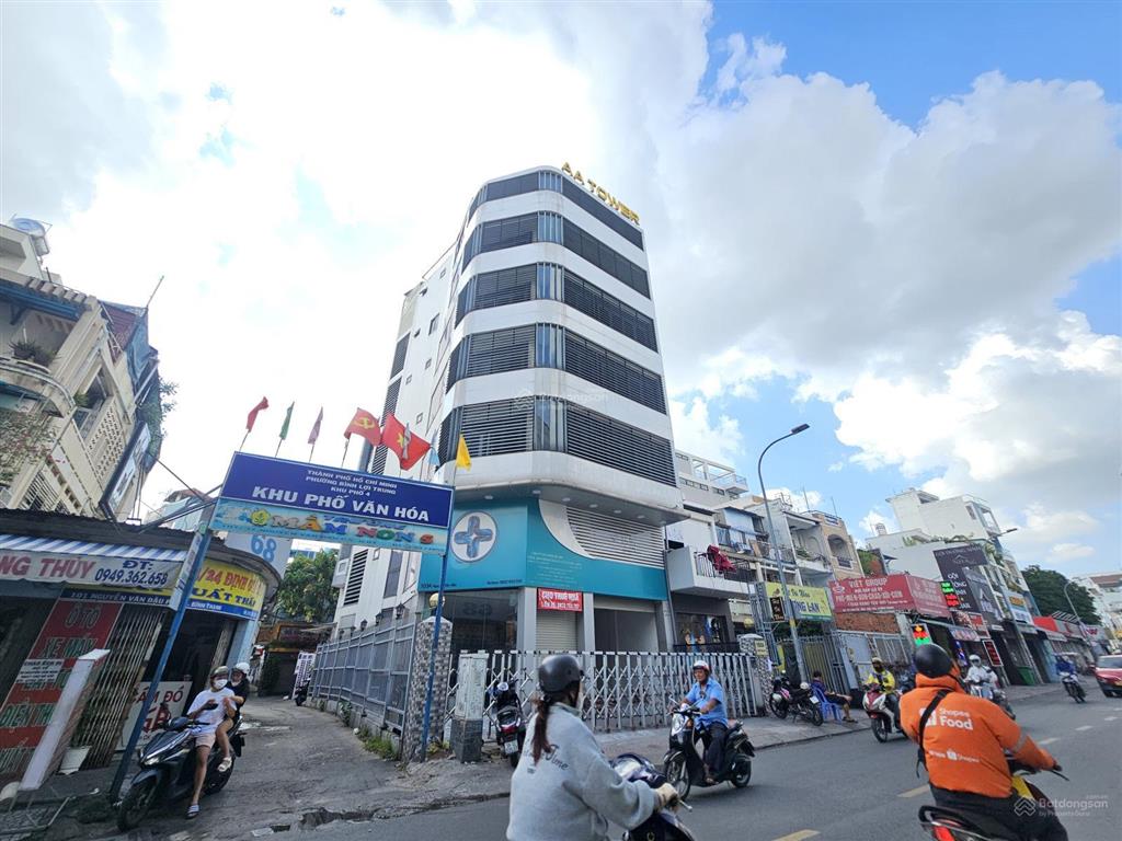 Tòa góc ngang 10m/1000m2, hầm 7 lầu thang máy, giá 120 triệu/tháng
