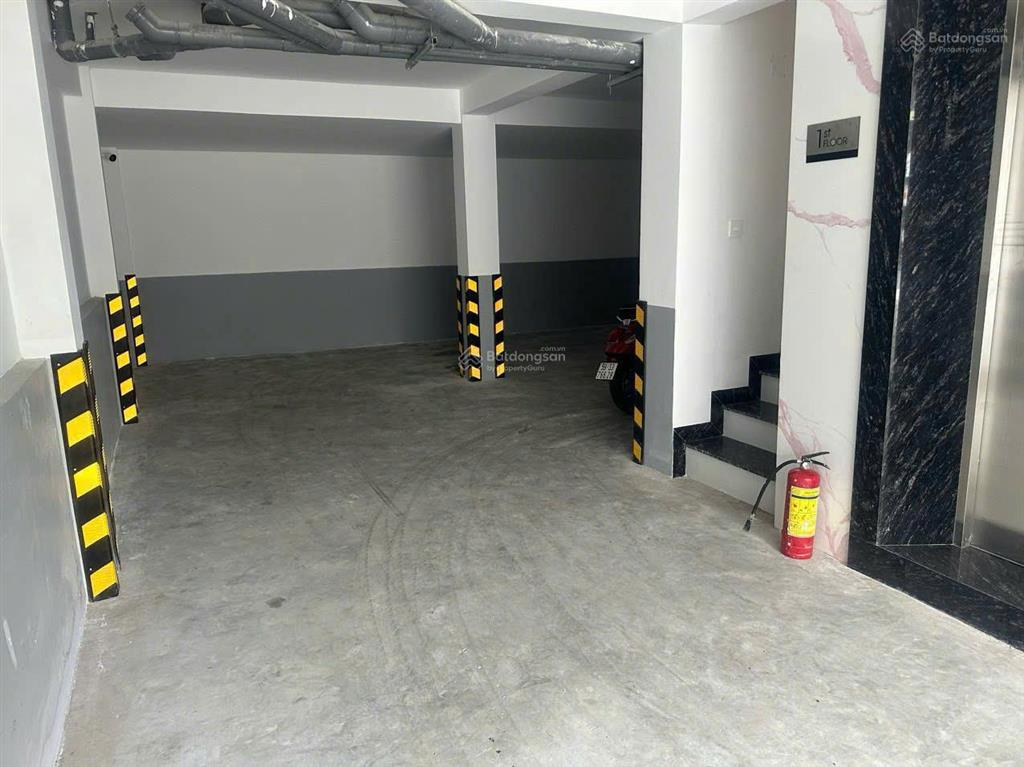 Nguyễn xí bình thạnh, hầm  6 lầu  thang máy, 1200m2