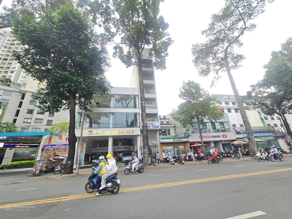 Cho thuê 2 mặt tiền an dương vương, quận 5  6 tầng có thang máy, pccc hoàn chỉnh