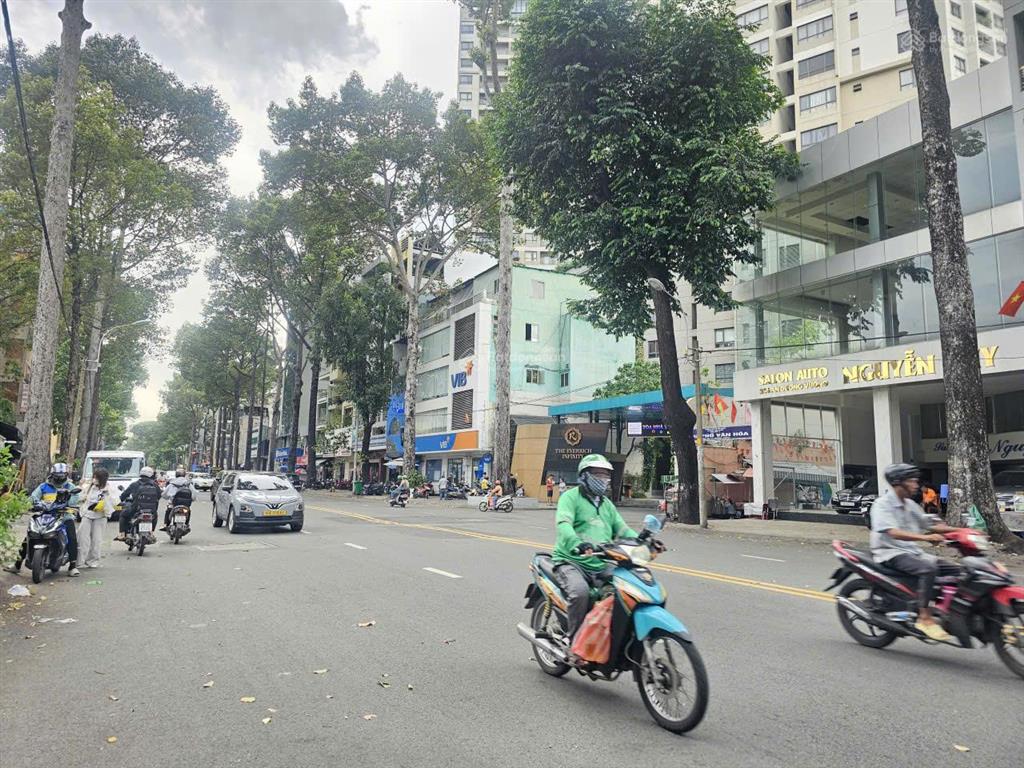 Cho thuê 2 mặt tiền an dương vương, quận 5  6 tầng có thang máy, pccc hoàn chỉnh