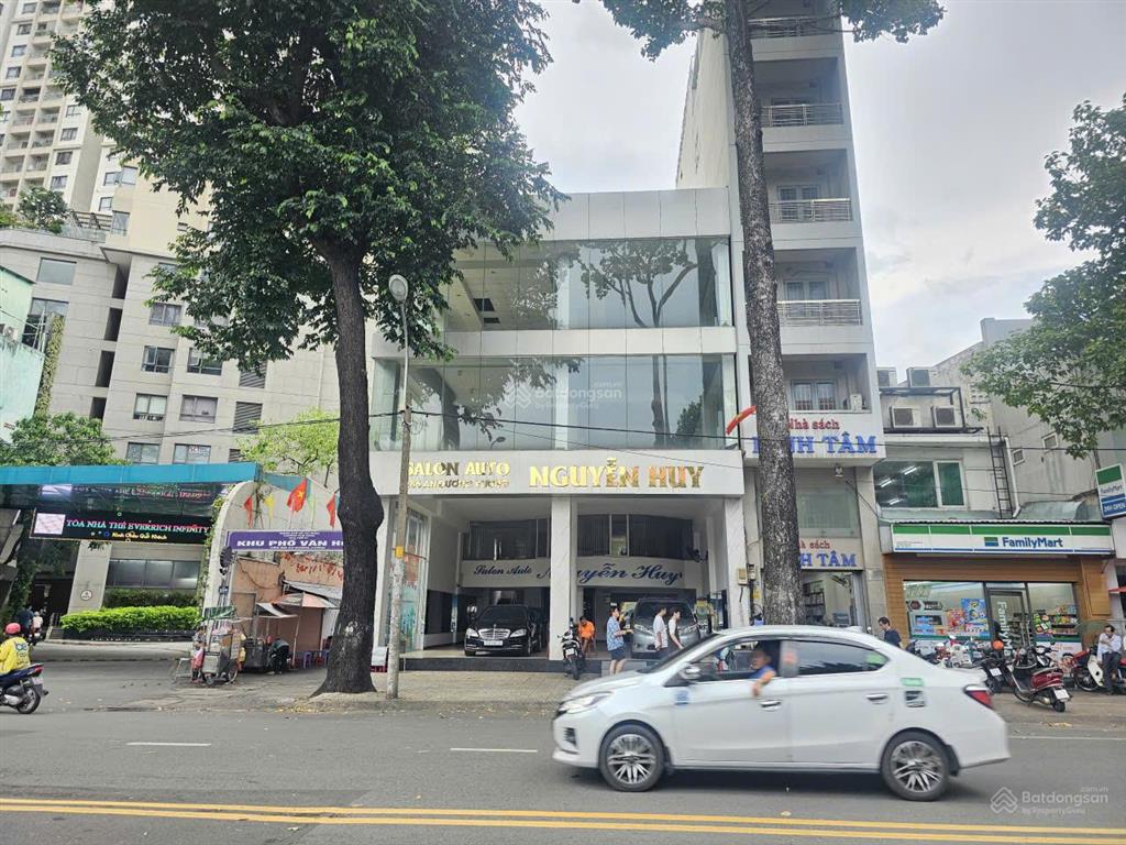 Cho thuê 2 mặt tiền an dương vương, quận 5  6 tầng có thang máy, pccc hoàn chỉnh
