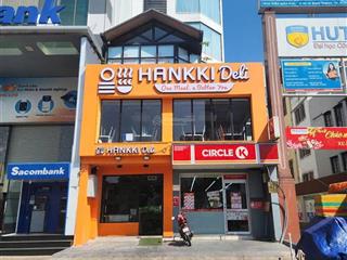 Thủ khoa huân ngay chợ bến thành 10x22 220m2