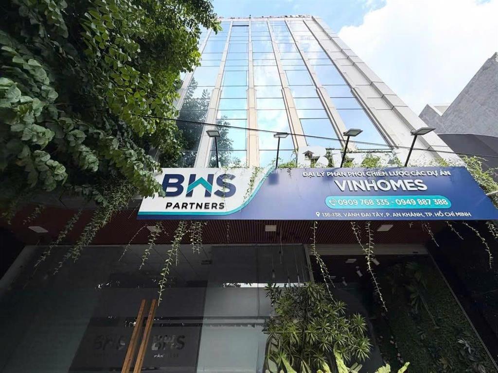 Ngang 8m| 7 tầng| 1000m2 thang máy lê văn duyệt sát quận 1