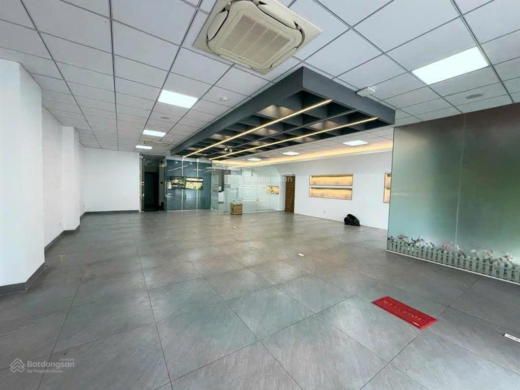 Ngang 8m| 7 tầng| 1000m2 thang máy lê văn duyệt sát quận 1